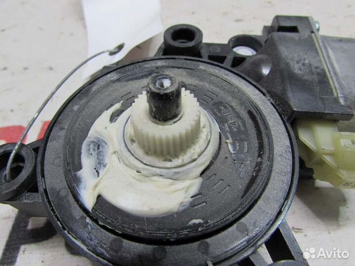 Моторчик стеклоподъемника для Hyundai Sonata 6 20