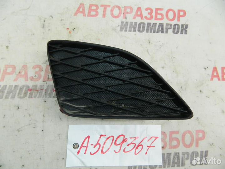 Решетка в бампер правая для Toyota Corolla 10 200