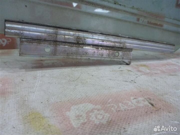 Стекло двери заднее правое Toyota Rav4 ACA30 1azfe