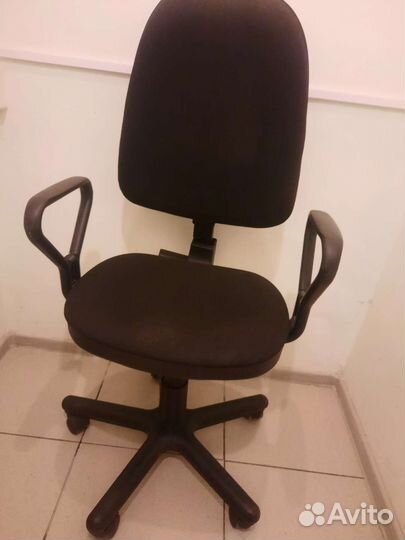 Компьютерное кресло