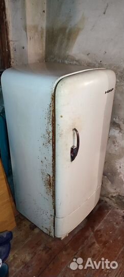 Ретро холодильник