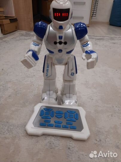 Игрушка робот