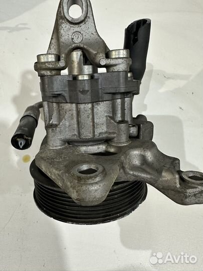 Насос гурBmw E82 E88 E90 E92 E93 N54B30 (б/у)