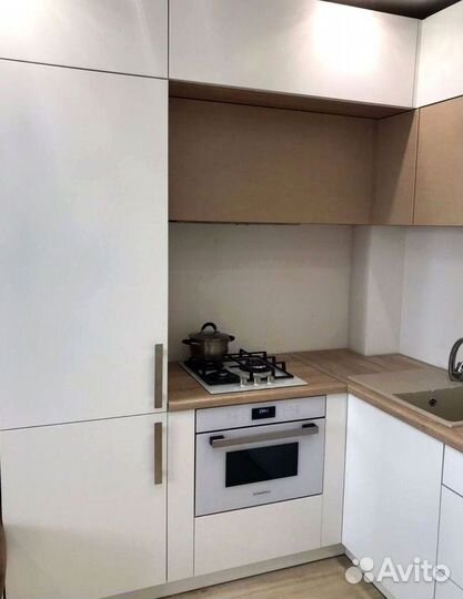 Кухня угловая на заказ.мдф фасады