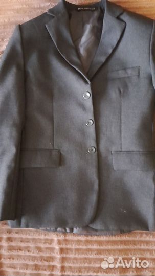 Пиджак серый