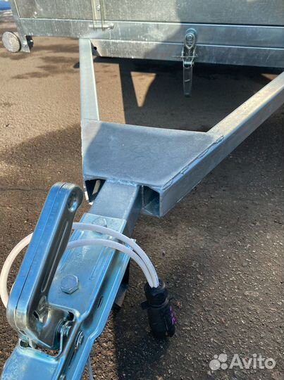 Прицеп на легковой автомобиль 2.2м на 1.3м