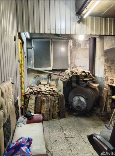 Гараж, > 30 м²