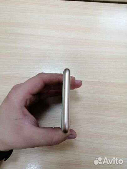 iPhone 8