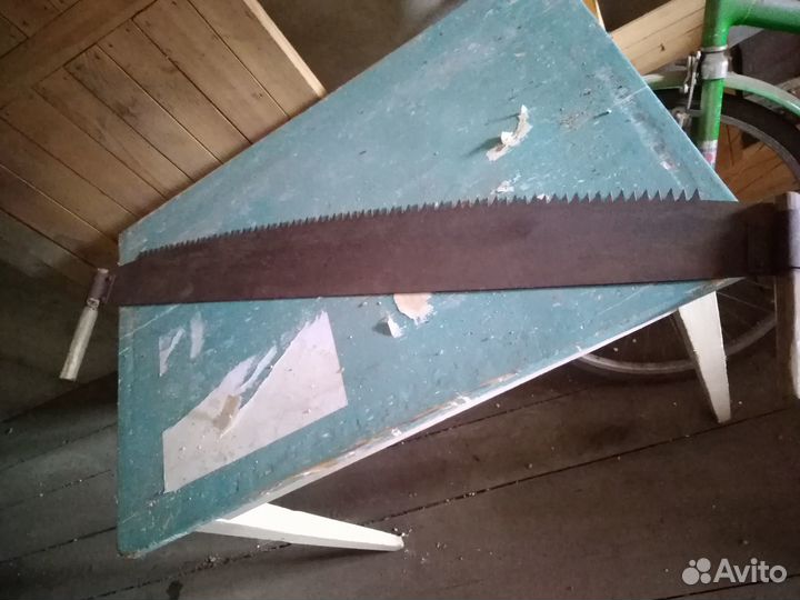 Лопаты, грабли, пилы, тяпки, вилы, ведра, лейки