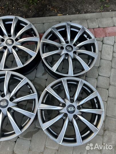 Литые диски R17 5x114.3