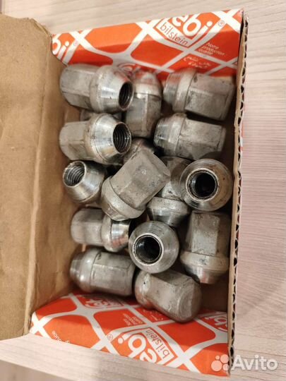 Гайки для литых дисков