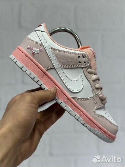 Кроссовки Nike SB Dunk Low wmns 