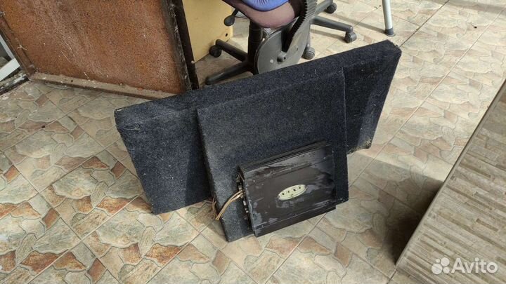 Сабвуфер и усилитель для Skoda Fabia2