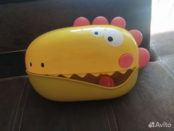 Дракон,стульчик,круги,термометры для купания