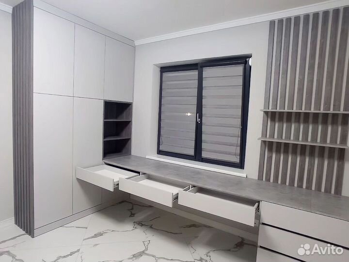 Угловой стол