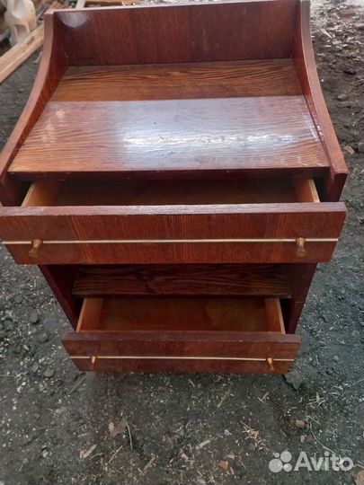 Тумба прикроватная