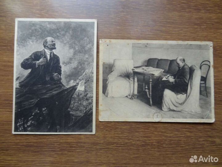 Открытки. Ленин в Смольном. Ленин на трибуне. 1947