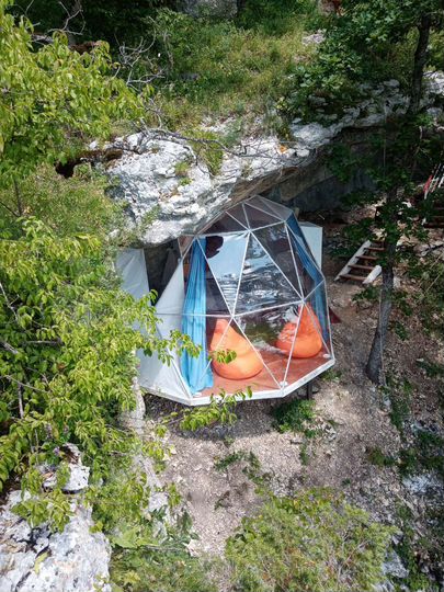 Дом 25 м² на участке 2 га