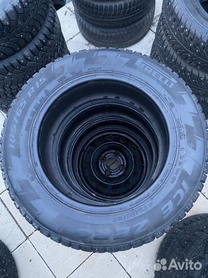 Pirelli Ice Zero 185/65 R15