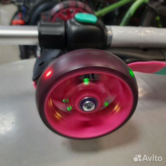 Трехколесный самокат