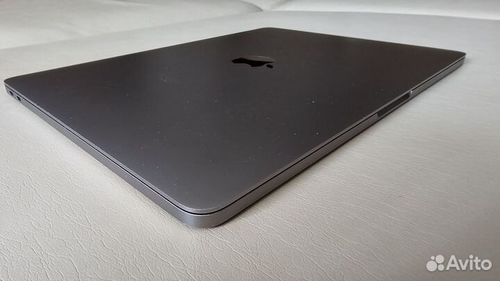 Apple MacBook Pro 13 2018 Intel Core i5 8/256Gb