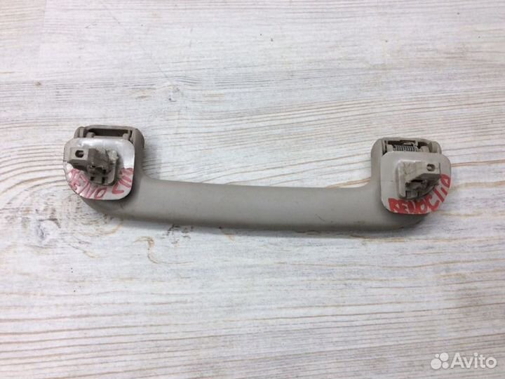 Ручка внутренняя потолочная Renault Clio Ii/Symbol