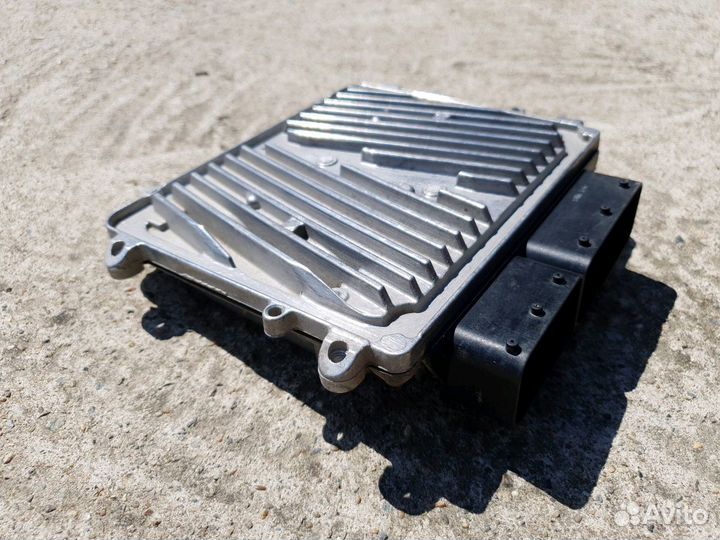 Блок управления двигателем Mercedes W164 W211 W219