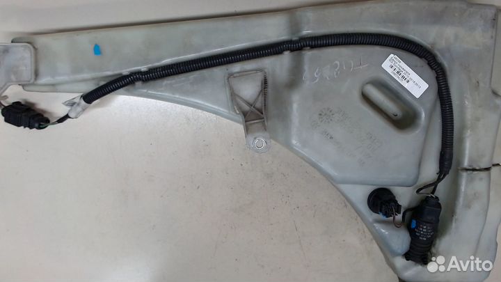 Бачок омывателя Volkswagen Touareg, 2005