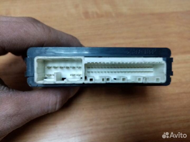 Блок электронный Lexus Lx570 2007