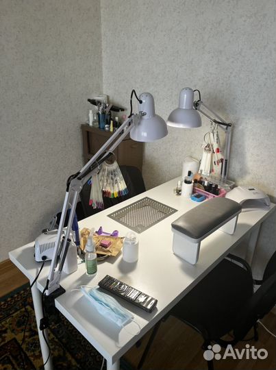 Маникюр, педикюр, депиляция воском