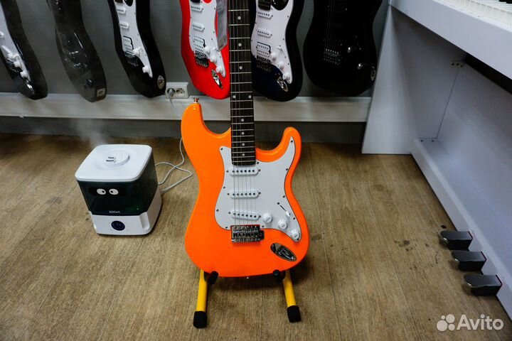 Электрогитара (+ комбик)