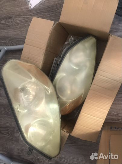 Продам фары для toyota mark 2 x110,115