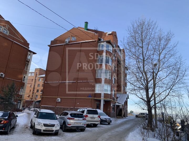 Продам 61 кв.м на ул.Кавказкой с отд.входом