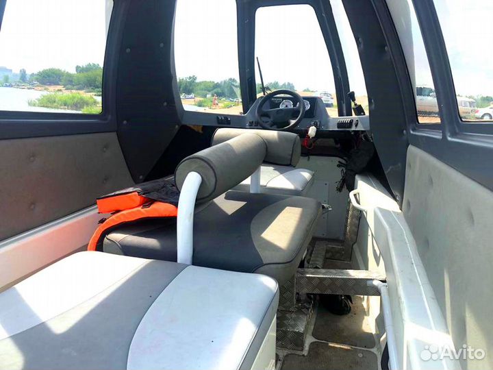 Амфибийный катер Sealegs 6.1 D-tube Cabin