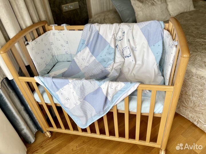 Детская кроватка
