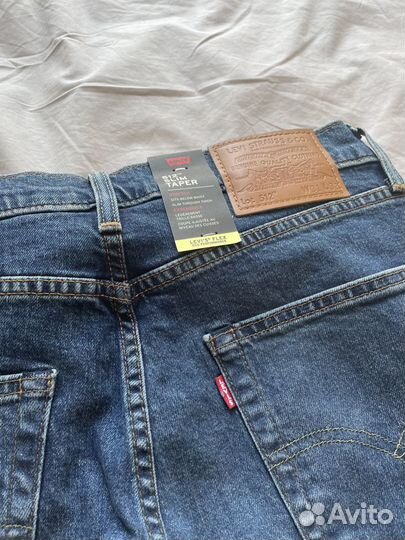 Джинсы Levi's (M)