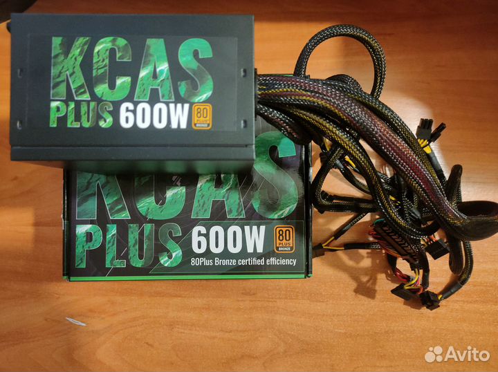 Блок питания AeroCool kcas plus 600W kcas-600 PLU