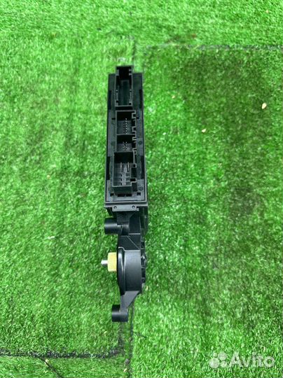 Моторчик стеклоподъемника задний Audi A4 B7 4508