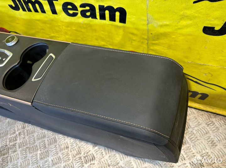 Центральная консоль Omoda C5 T19C sqrf4J16 2022