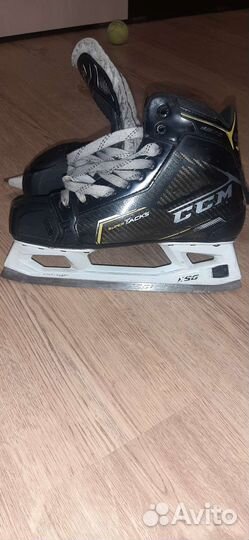 Вратарская хоккейная форма