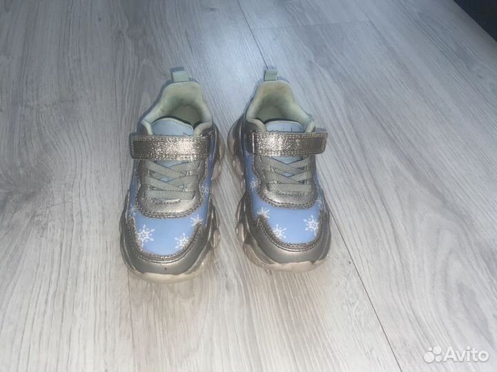 Обувь для девочки 25-26