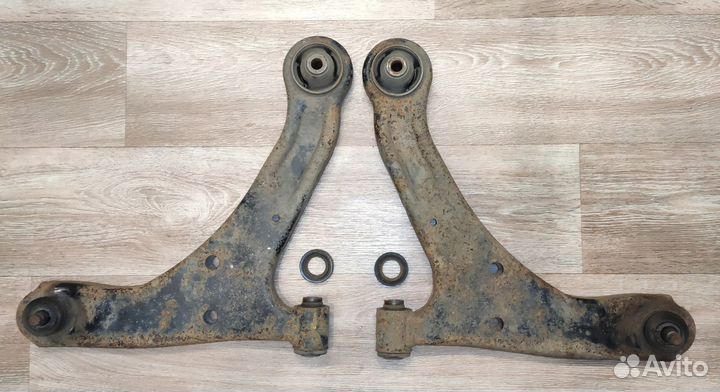 Рычаги передние Suzuki Grand Vitara 2005-2015