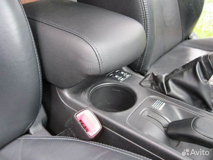 Подлокотник Subaru Legacy,Forester,Outback,Impreza