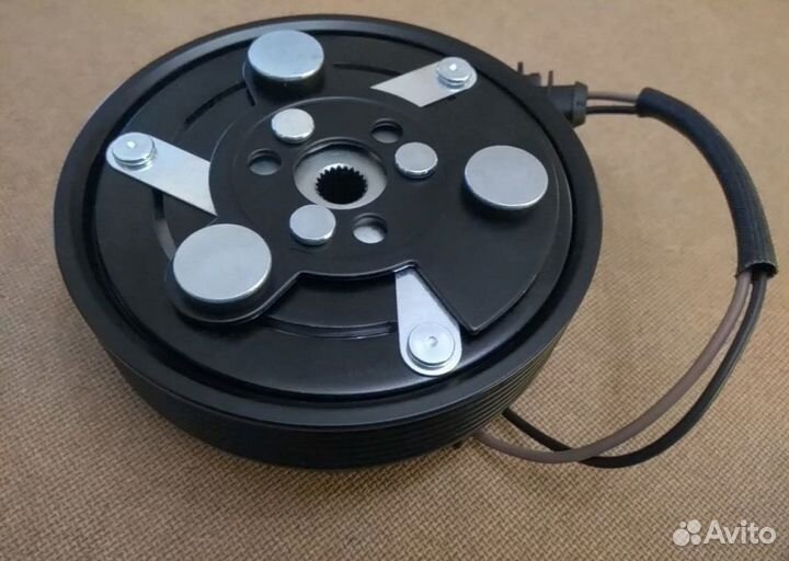 Муфта кондиционера VW T5 1.9TDI