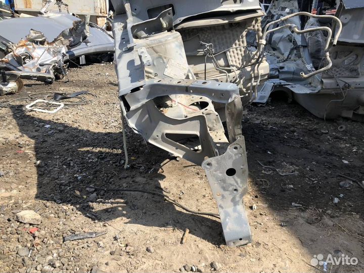 Б/У Лонжерон передний правый 64180EL030, F4120E