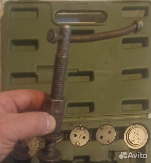 Набор для утапливания поршней тормозного цилиндра