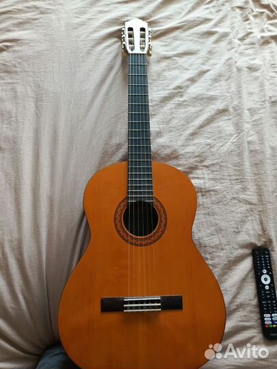 Классическая гитара yamaha c40
