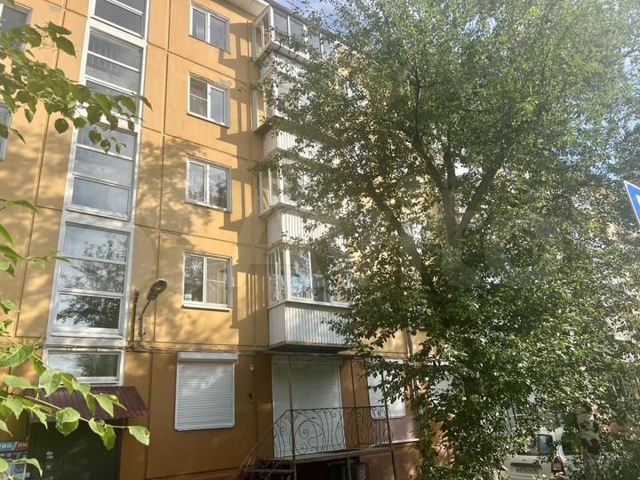 3-к. квартира, 57,1 м², 2/5 эт.