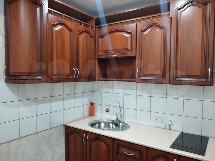 Комната 42 м² в 2-к., 3/5 эт.