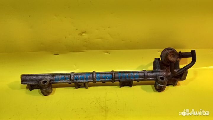 Рампа топливная для Mitsubishi Galant 8 USA